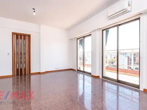 OPORTUNIDAD EN FLORES DEPTO 4 AMB BALCÓN/TERRAZA