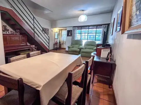 Depto Tipo Casa en Venta 35 años