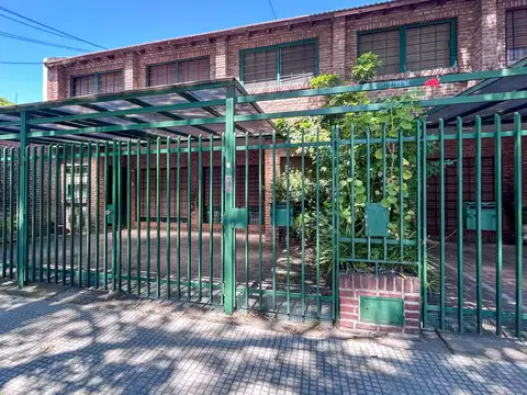 PH SIN EXPENSAS tipo duplex 4 ambientes con patio   parrilla en FLORES