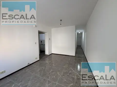 DEPARTAMENTO DOS DORMITORIOS - PRIMER PISO POR ESCALERA - EXPENSAS BAJAS