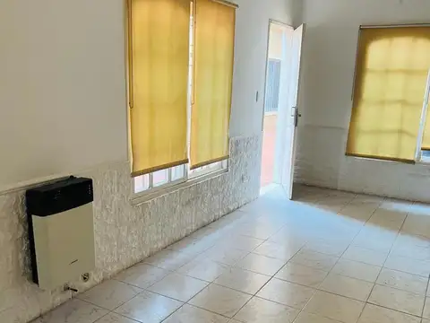 Depto Tipo Casa en Venta con 1 cocheras