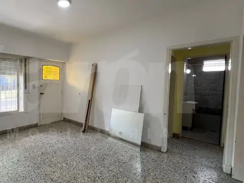 Casa en Alquiler en Lomas de Zamora, $ 900.000