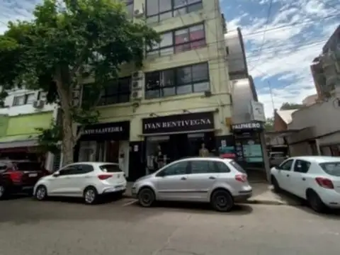 Paunero 1400, Piso 2