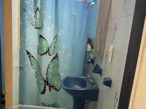 Venta dos casas en una  con local comercial