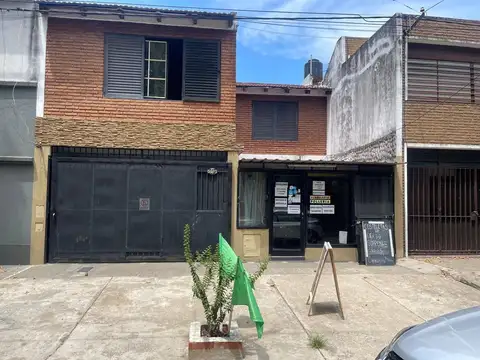 Venta dos casas en una  con local comercial