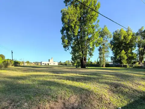 Terreno en venta en Barrio Parque Los Robles