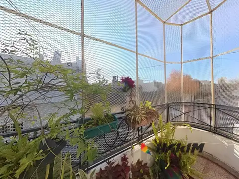 Depto Tipo Casa en Venta con 1 cocheras