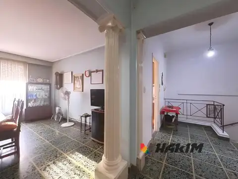 Depto Tipo Casa en Venta 50 años