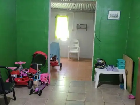 Casa 4 ambientes con 1 baño