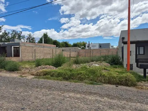 Venta Lote 450 m2 en Manzanar, Cipolletti, Rio Negro