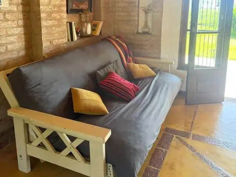 Casa 5 ambientes con 1 baño