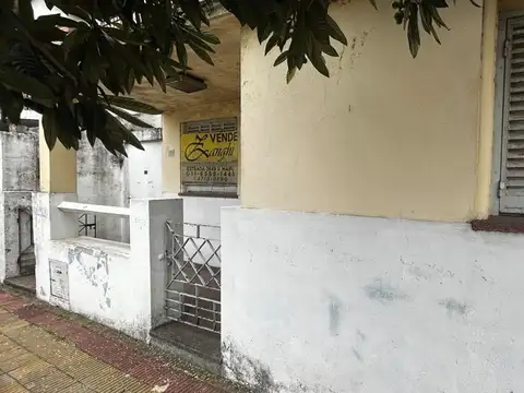 Casa 7 ambientes con 4 baños