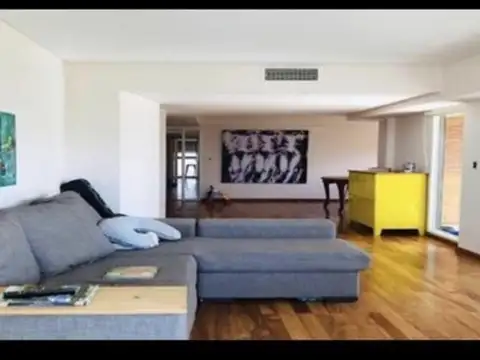 Departamento en Venta con 2 cocheras