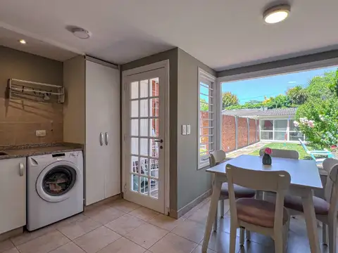 CASA DUPLEX 3 AMB VENTA SAN CARLOS CON PARQUE