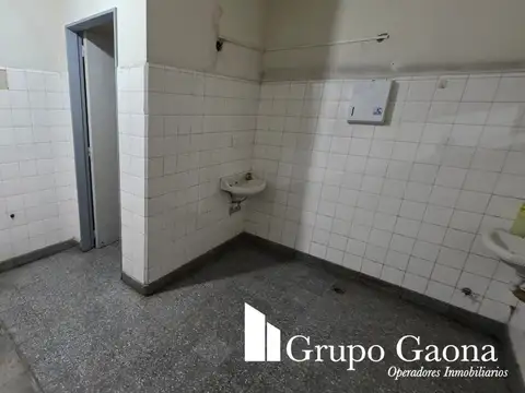 Oficina en Alquiler en Villa del Parque, $ 200.000