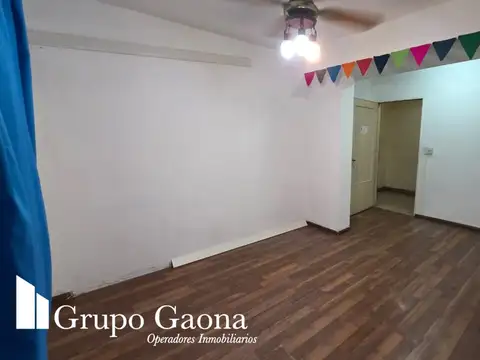Oficina en Alquiler en Villa del Parque, $ 200.000