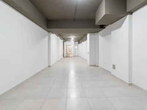Local en Alquiler en Barracas, USD 3.100