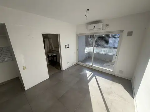 MONOAMBIENTE DIVISIBLE CON BALCÓN TERRAZA