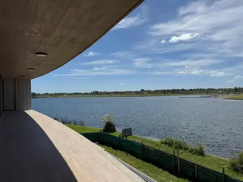 Casa en venta en el Barrio Muelles Puertos Escobar