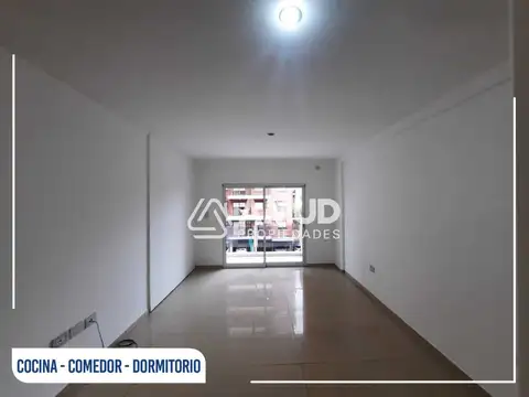 Departamento en Alquiler en Macrocentro, $ 400.000