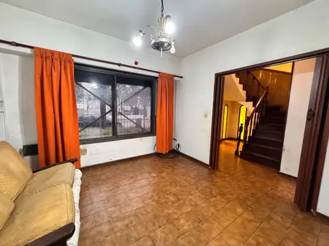 Casa en Venta en Villa Ballester, USD 105.000