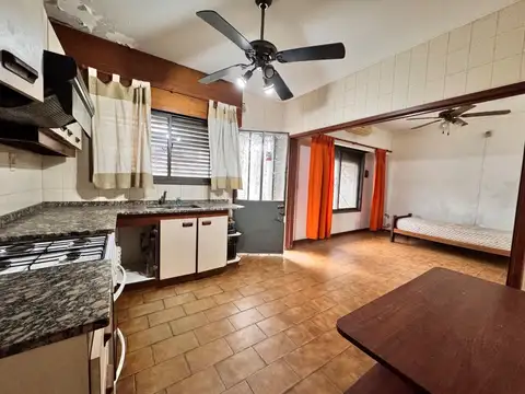 Venta CASA 4 Ambientes con galpón, Villa Ballester