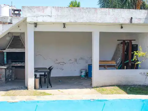 Casa 4 ambientes con 1 baño