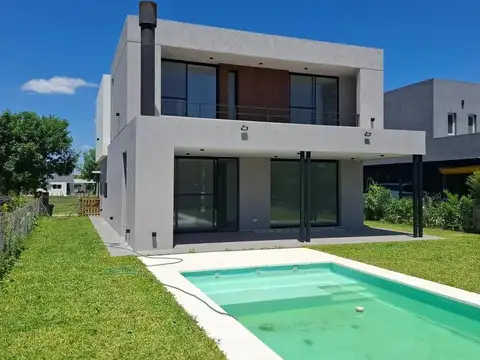 Casa en Alquiler de 3 dormitorios