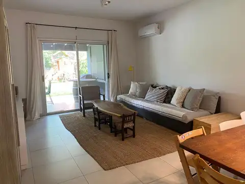 Casa en Alquiler al Este