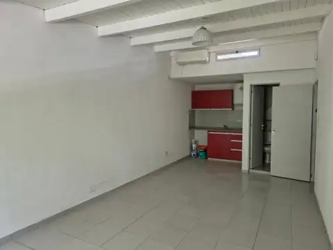Depto Tipo Casa en Alquiler en Rosario, $ 295.000
