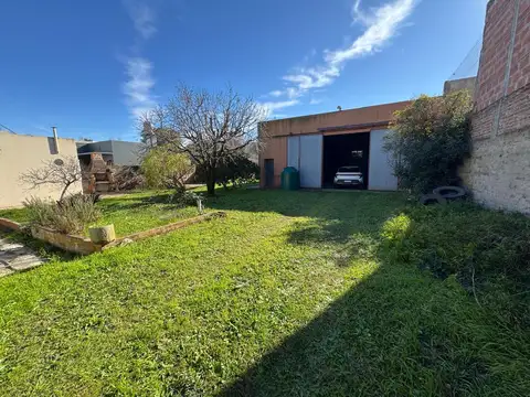 GALPON – CASA – DEPENDENCIA – LOBOS