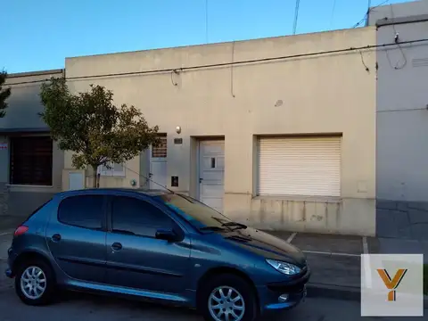Carmona e/ Lamadrid y Dorrego