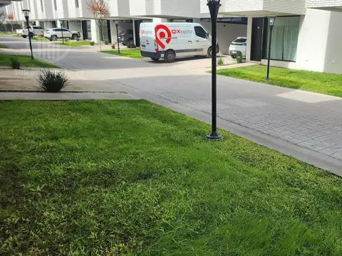 Casa en Alquiler de 3 dormitorios