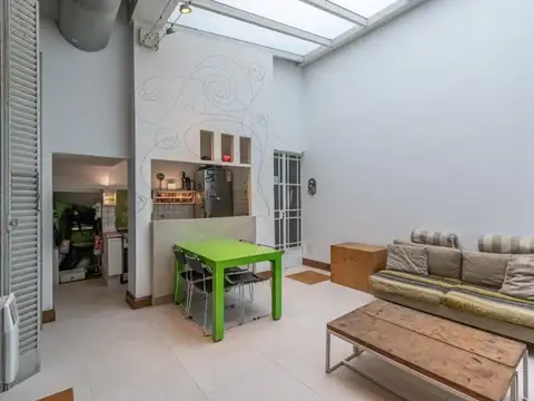 Depto Tipo Casa 3 ambientes con 2 baños