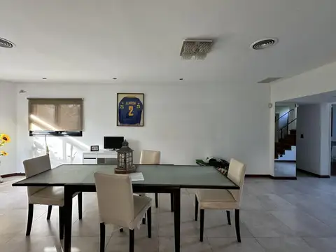 Casa en Alquiler de 5 dormitorios