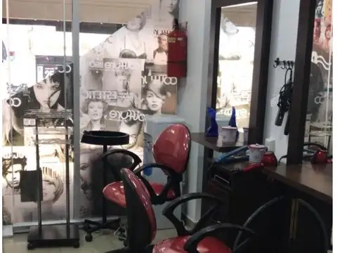 Local en venta (Alsina 200-R. Mejìa)