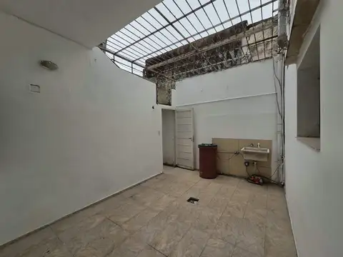 Depto Tipo Casa en Venta al Este