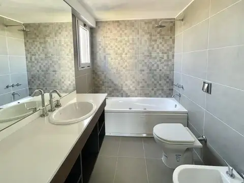 Departamento 4 ambientes con 2 baños