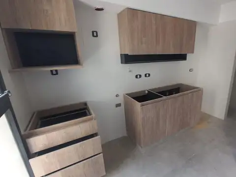 Semipiso de 2 ambientes a estrenar con balcon