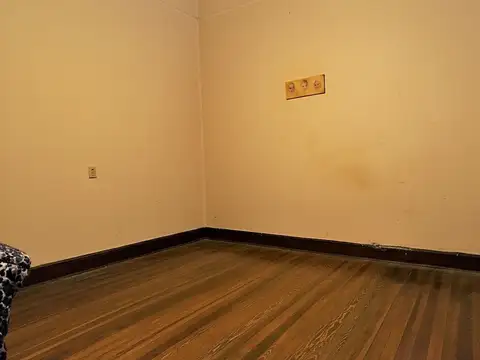 Depto Tipo Casa en Venta 60 años