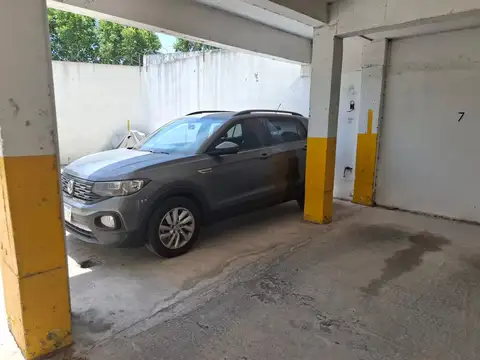 COCHERA EN VENTA PARQUE CHAS