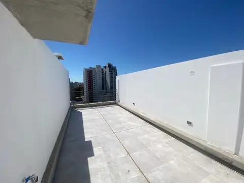 Venta departamento monoambiente con terraza exclusiva