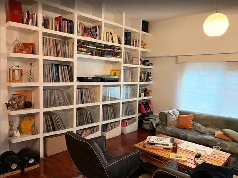 VENTA CASA 5 amb. c/dep, playroom, terraza propia