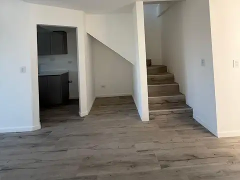 Departamento en Alquiler con 2 cocheras