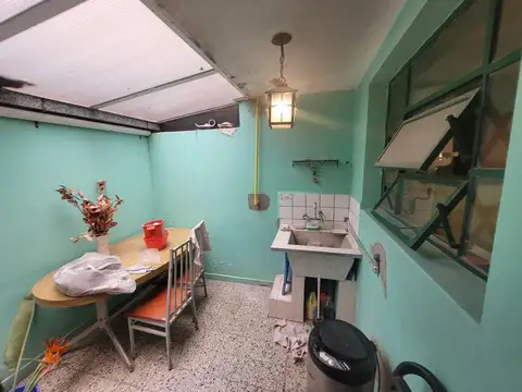 Depto Tipo Casa en Venta 60 años