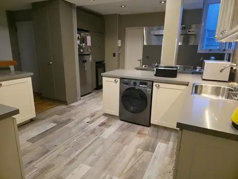 Virrey Del Pino 2300, Piso 5