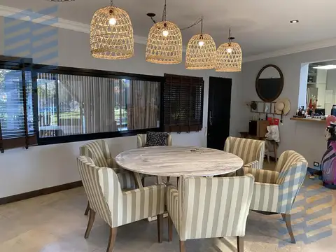 Casa Venta Highland Park 4 dorm todos en suite en dos planta