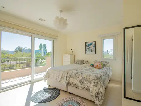 Casa en Venta al Este