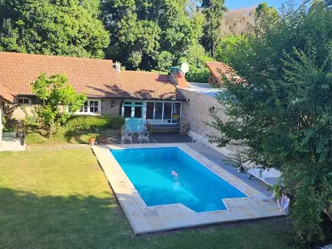 CHALET EN ALBERDI 1400