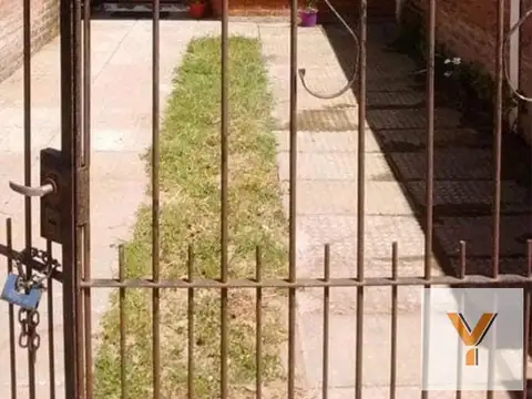 Dúplex en venta - 2 Dormitorios 1 Baño - Cochera - 50Mts2 - Santa Teresita